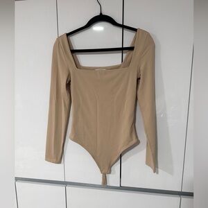 Aritzia nude bodysuit square neck